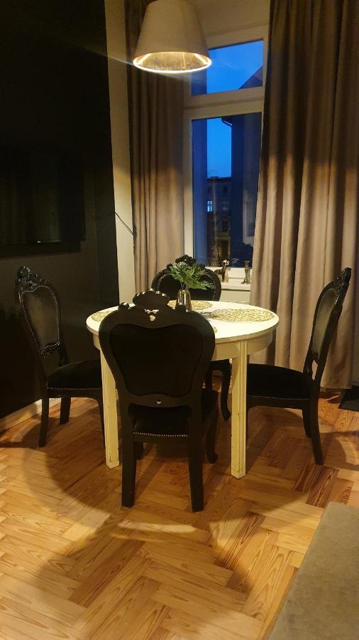 Classic Apartments - Top Location, Bezplatny Parking エウク エクステリア 写真