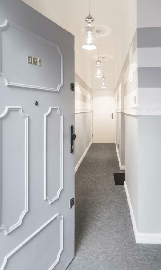 Classic Apartments - Top Location, Bezplatny Parking エウク エクステリア 写真