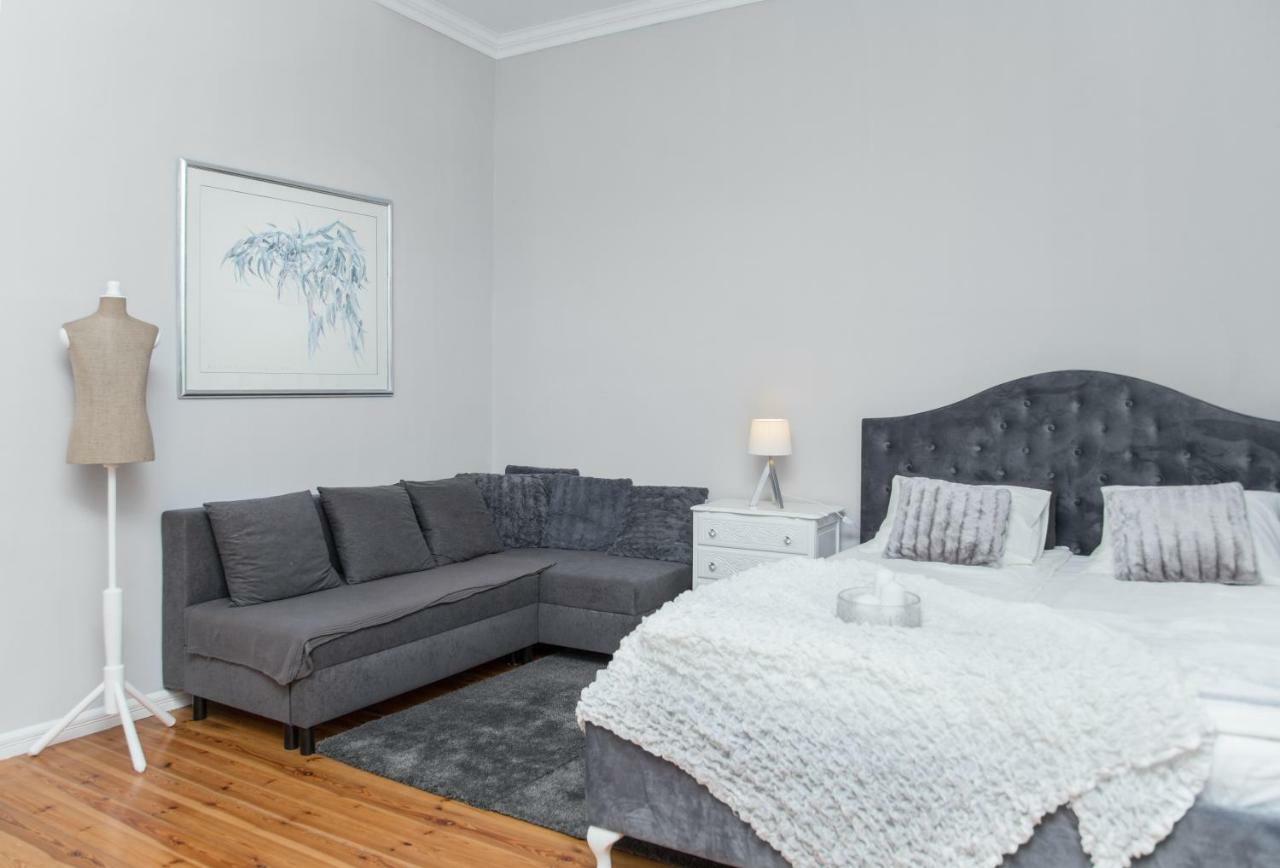 Classic Apartments - Top Location, Bezplatny Parking エウク エクステリア 写真