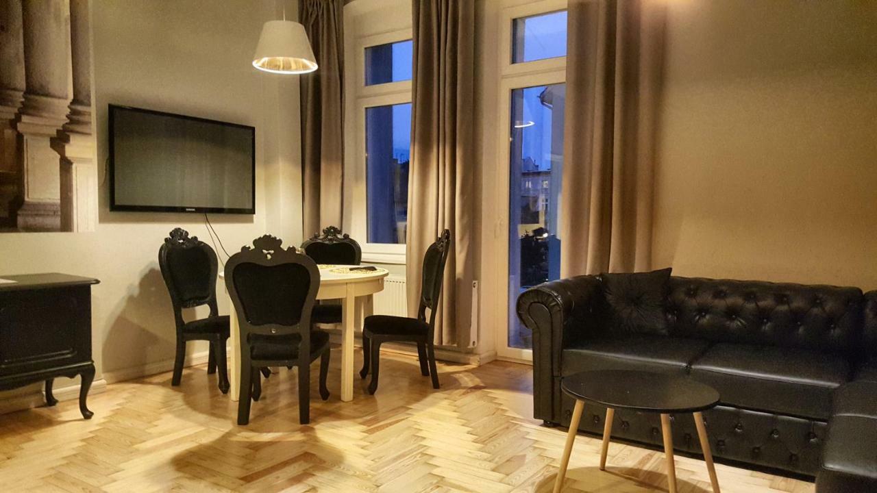 Classic Apartments - Top Location, Bezplatny Parking エウク エクステリア 写真
